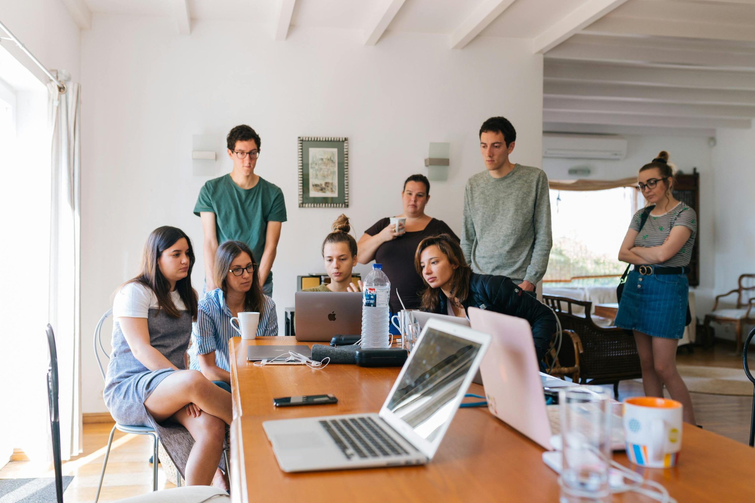 Mastering the First Impression: Your intriguing post title goes here Treinamento de profissionais da saude